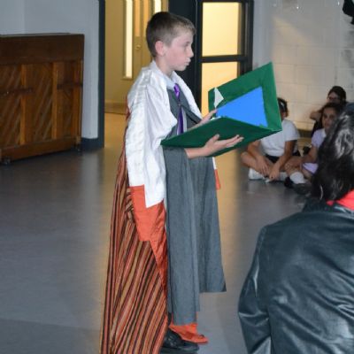 Year 6 Play (39)